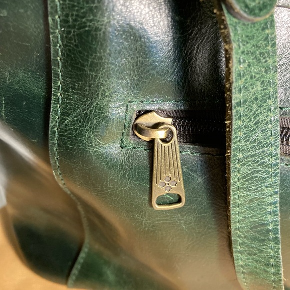 VNTG PATRICIA NASH STYLE P82806 Dark Green Leather Crossbody with Dust bag - Picture 10 of 11